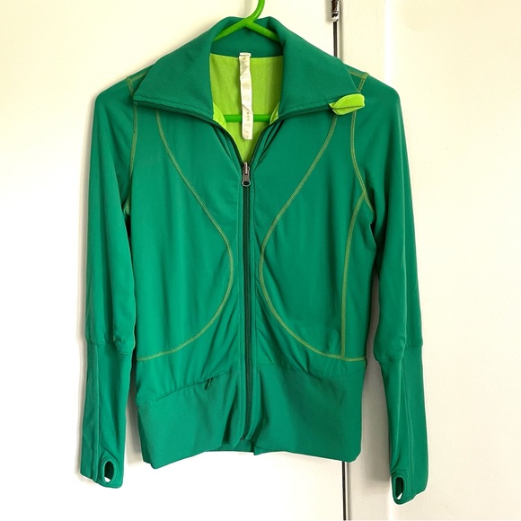 Women’s Lululemon Reversible Zip up Jacket Size 4 - Picture 2 of 6